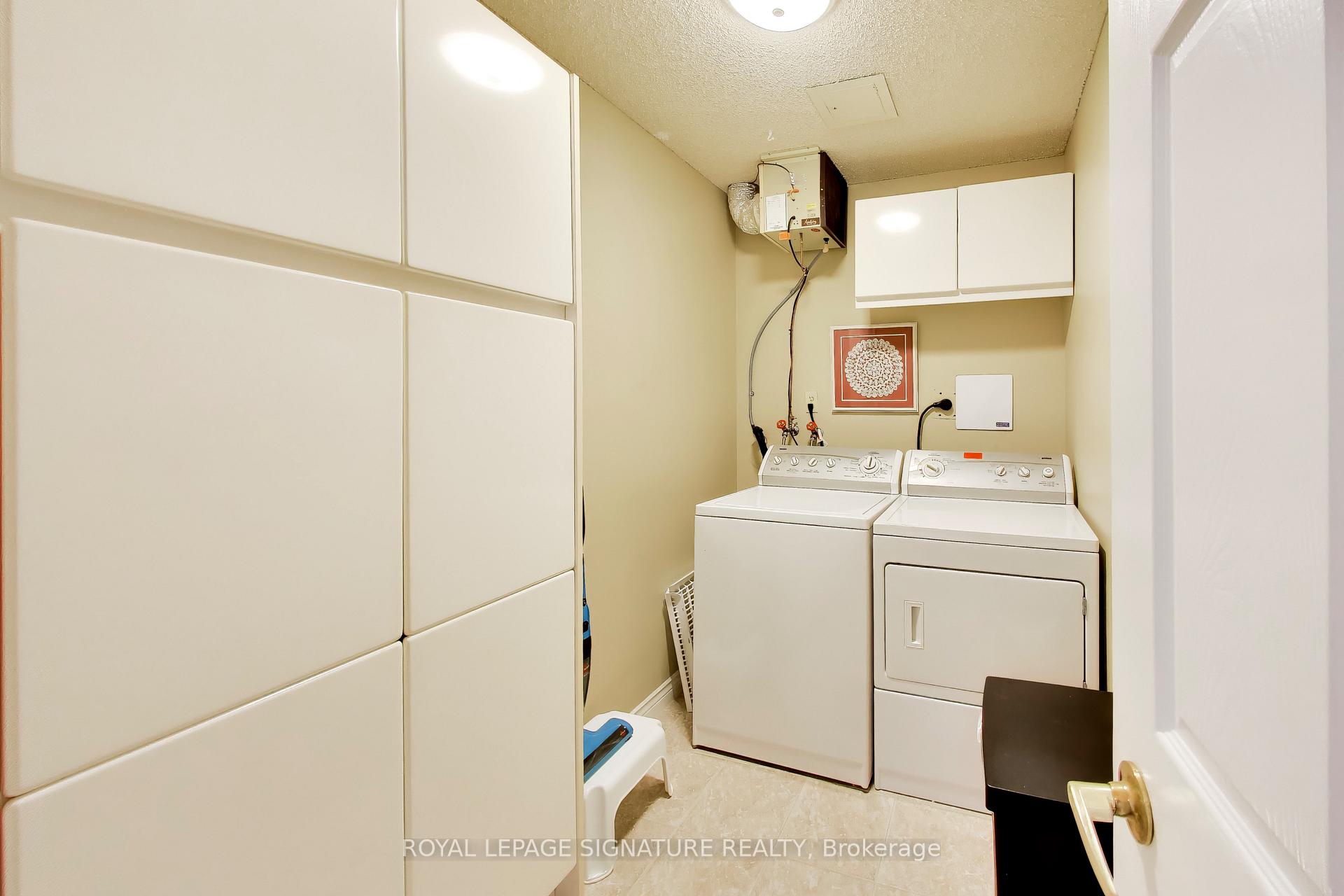 Photo 22 of Unit 1802, 1 Clark Avenue W, Vaughan, Crestwood-Springfarm-Yorkhill — HOMEH