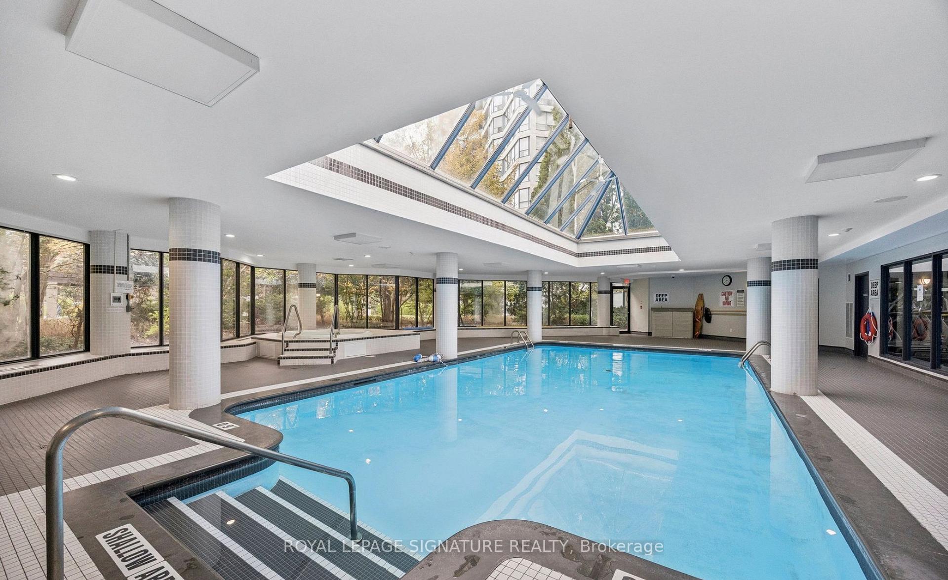 Photo 23 of Unit 1802, 1 Clark Avenue W, Vaughan, Crestwood-Springfarm-Yorkhill — HOMEH