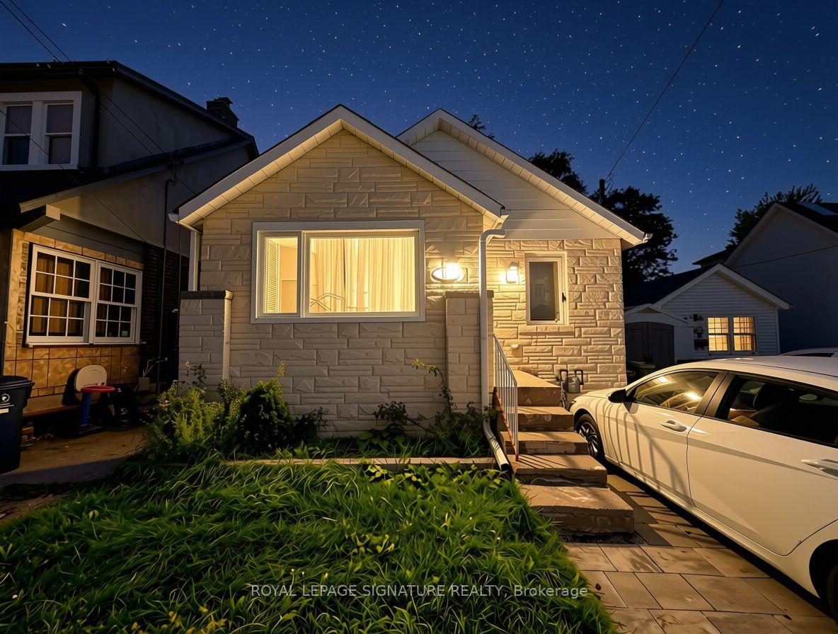 Photo 1 of Unit Bsmt, 118 Harding Boulevard, Scarborough, Birchcliffe-Cliffside — HOMEH