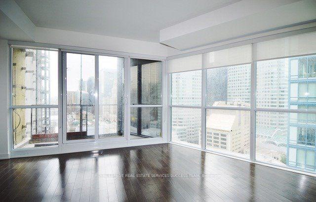 Photo 8 of Unit 2004, 1 The Esplanade, Toronto, Waterfront Communities — HOMEH