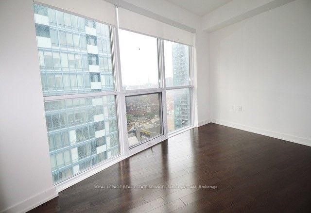 Photo 12 of Unit 2004, 1 The Esplanade, Toronto, Waterfront Communities — HOMEH