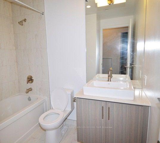 Photo 16 of Unit 2004, 1 The Esplanade, Toronto, Waterfront Communities — HOMEH