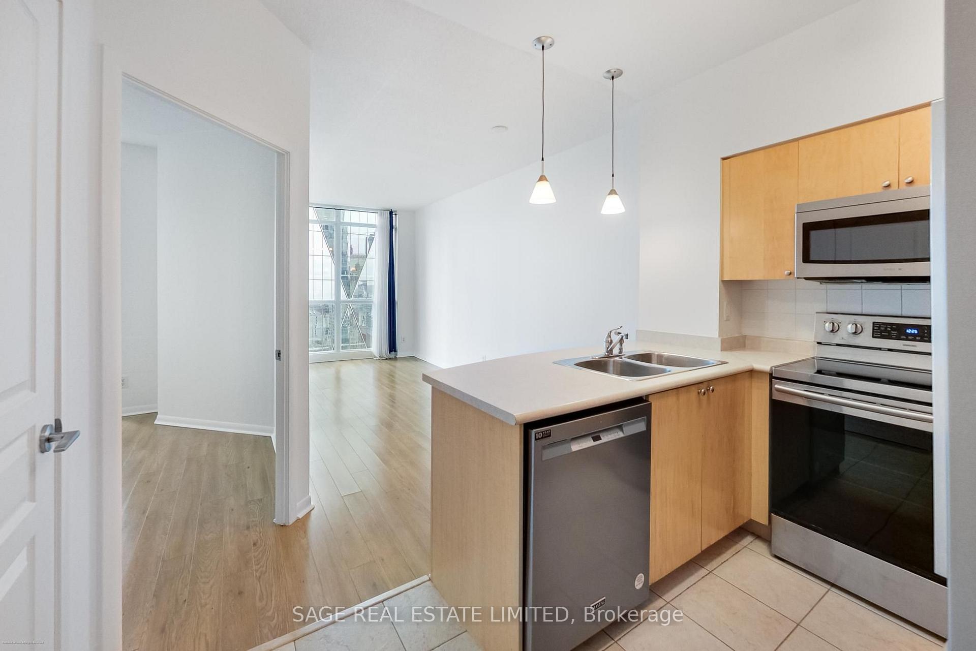 Photo 13 of Unit 3401, 18 Yonge Street, Toronto, Waterfront Communities — HOMEH