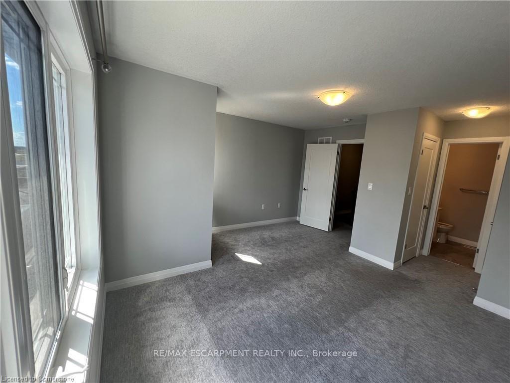 Photo 7 of 18 Aqua Lane, Hamilton, Rural Glanbrook — HOMEH