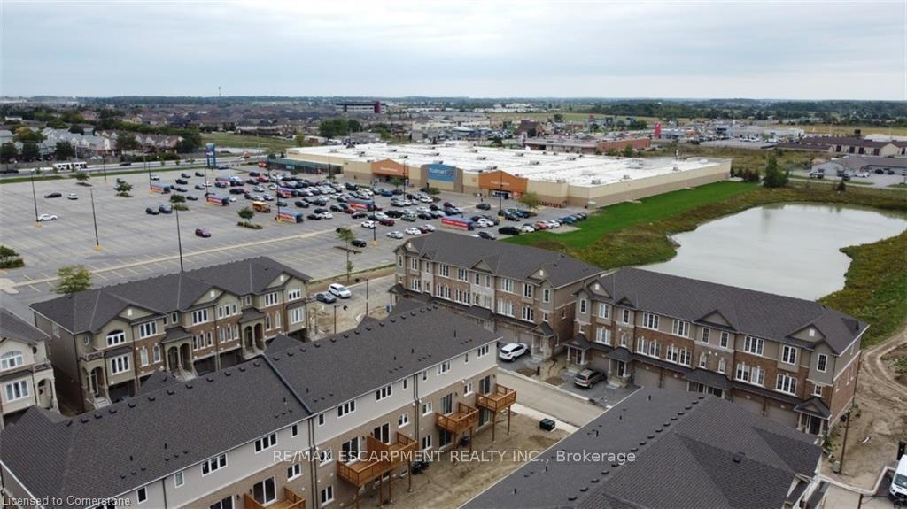 Photo 22 of 18 Aqua Lane, Hamilton, Rural Glanbrook — HOMEH