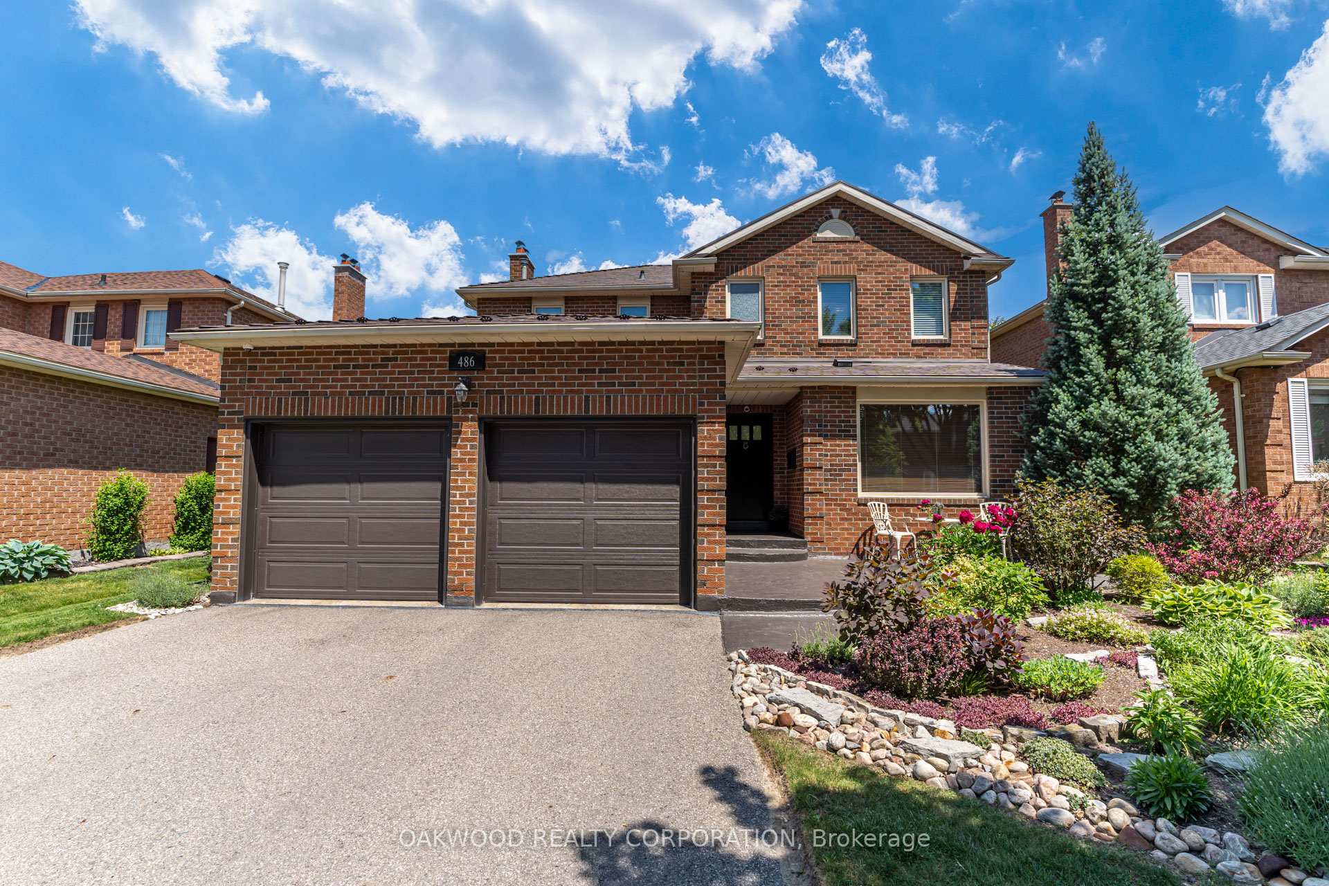 Photo 1 of 486 Greenock Drive, Vaughan, Maple — HOMEH