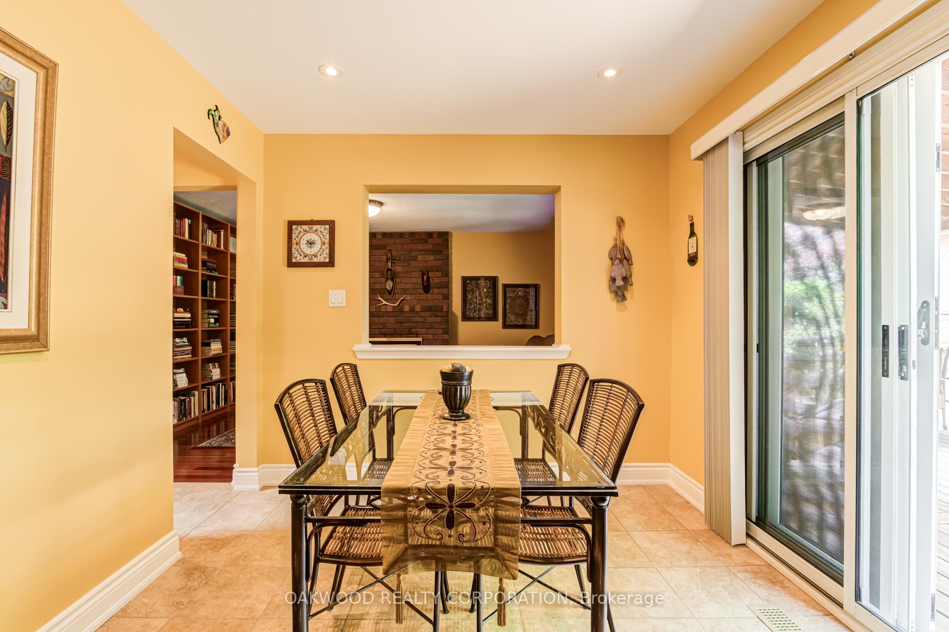 Photo 13 of 486 Greenock Drive, Vaughan, Maple — HOMEH