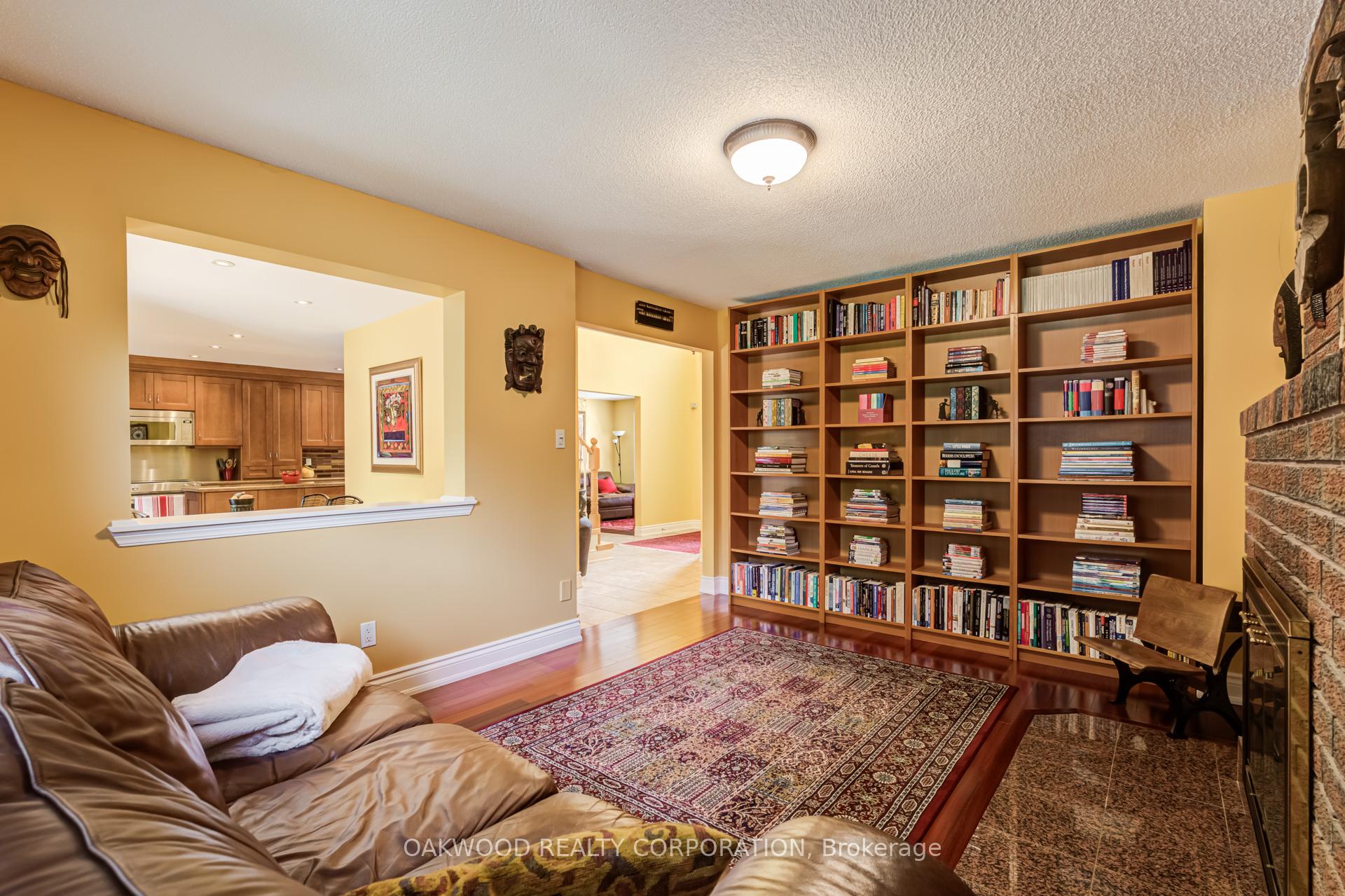 Photo 16 of 486 Greenock Drive, Vaughan, Maple — HOMEH