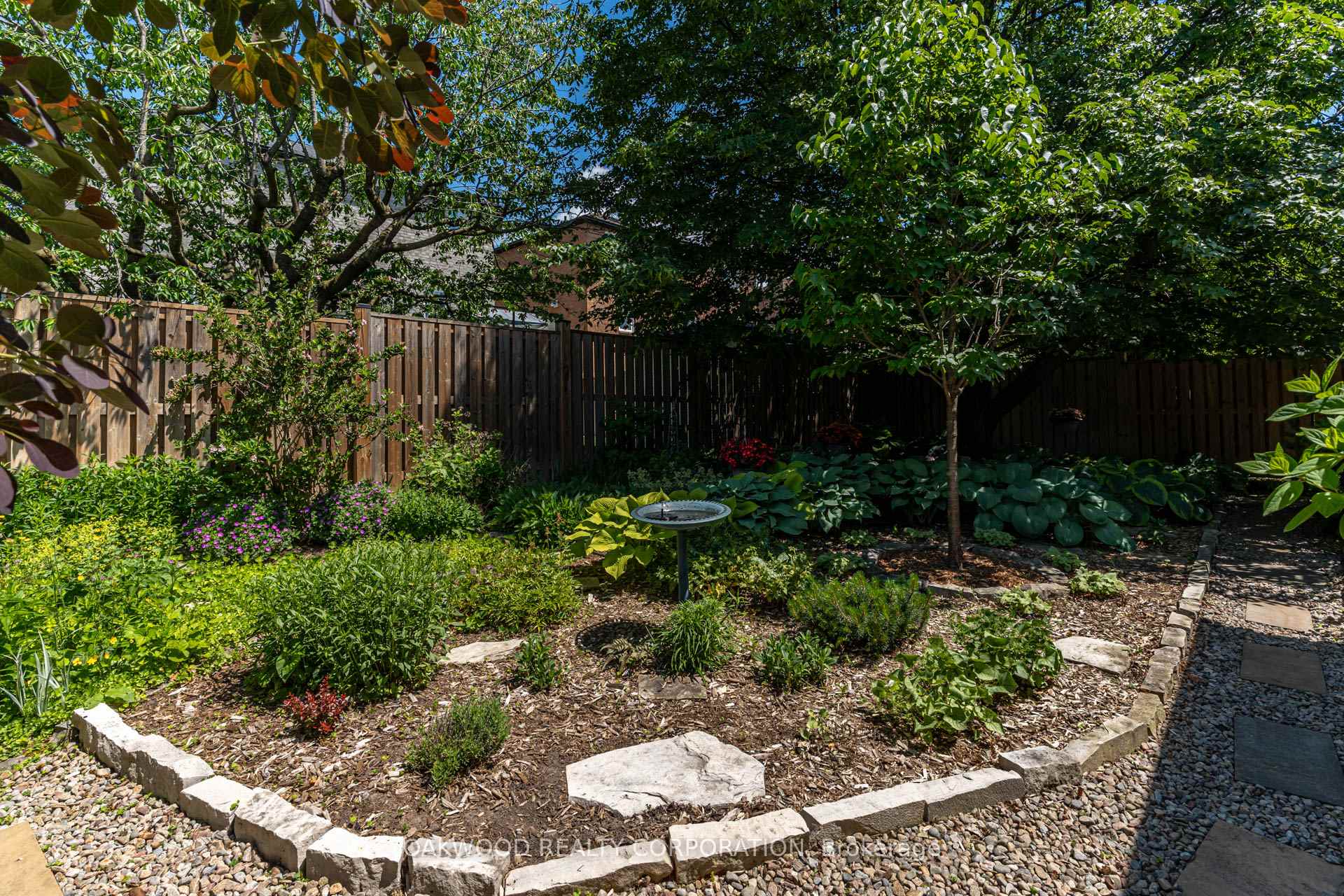 Photo 40 of 486 Greenock Drive, Vaughan, Maple — HOMEH