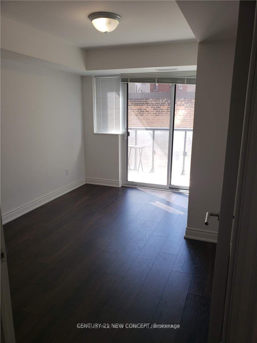 Photo 4 of Unit 211, 400 Adelaide Street E, Toronto, Moss Park — HOMEH