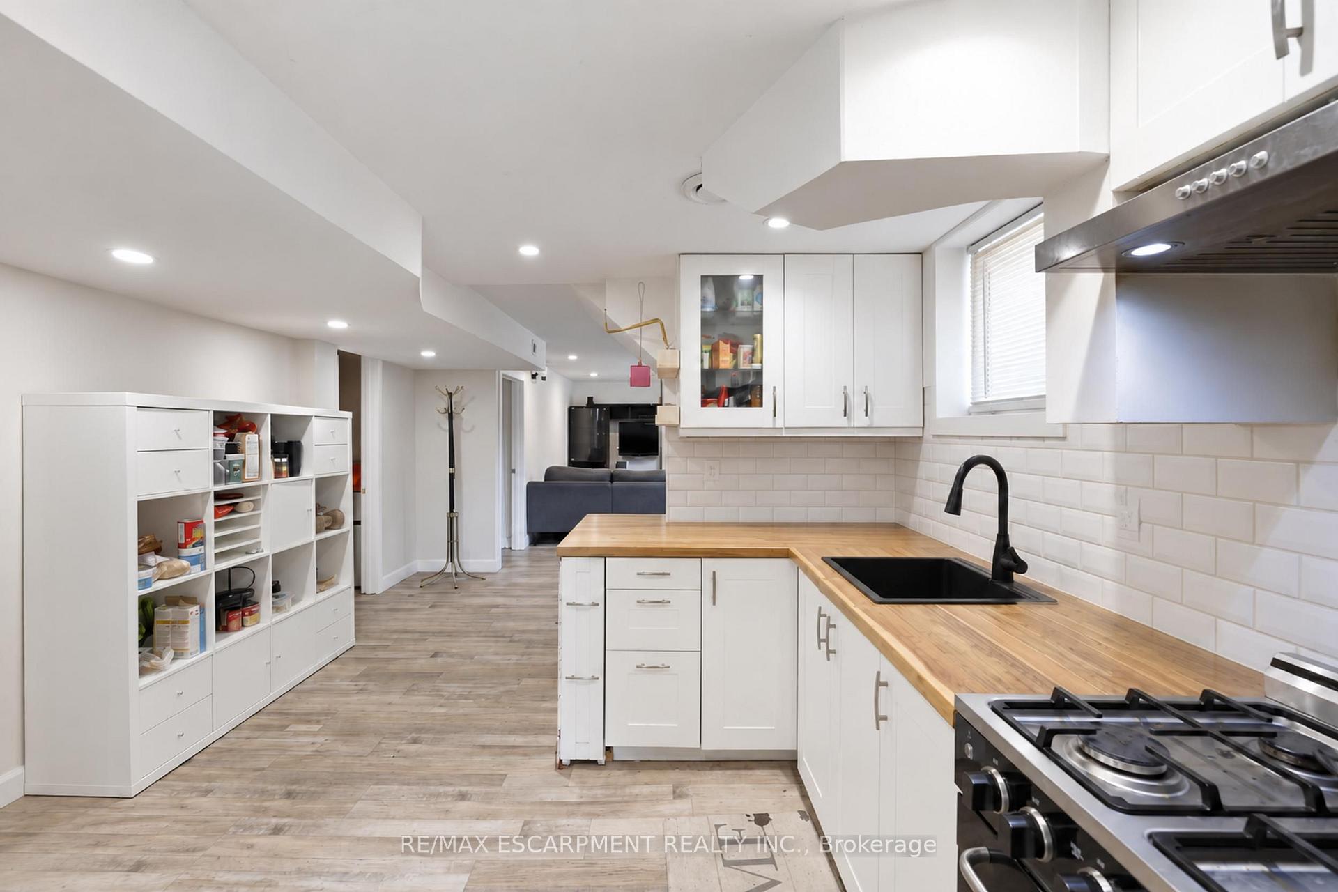 Photo 20 of 894 Brucedale Avenue E, Hamilton, Sunninghill — HOMEH