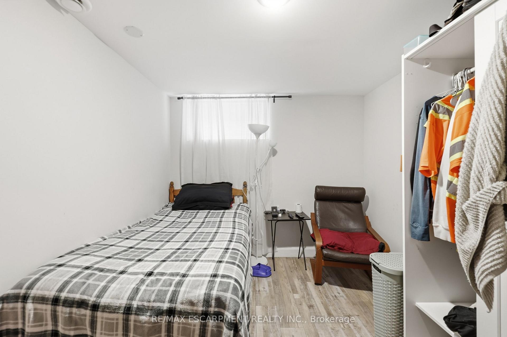 Photo 21 of 894 Brucedale Avenue E, Hamilton, Sunninghill — HOMEH