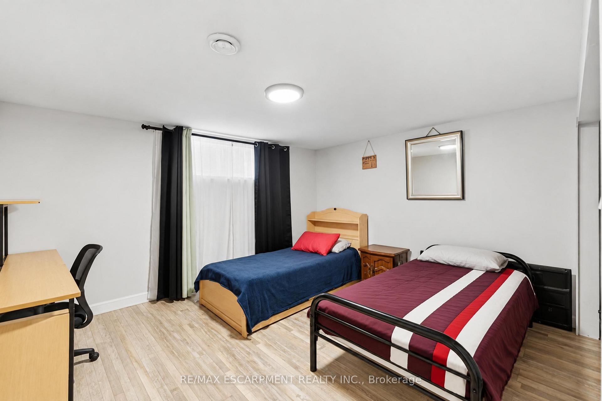 Photo 23 of 894 Brucedale Avenue E, Hamilton, Sunninghill — HOMEH