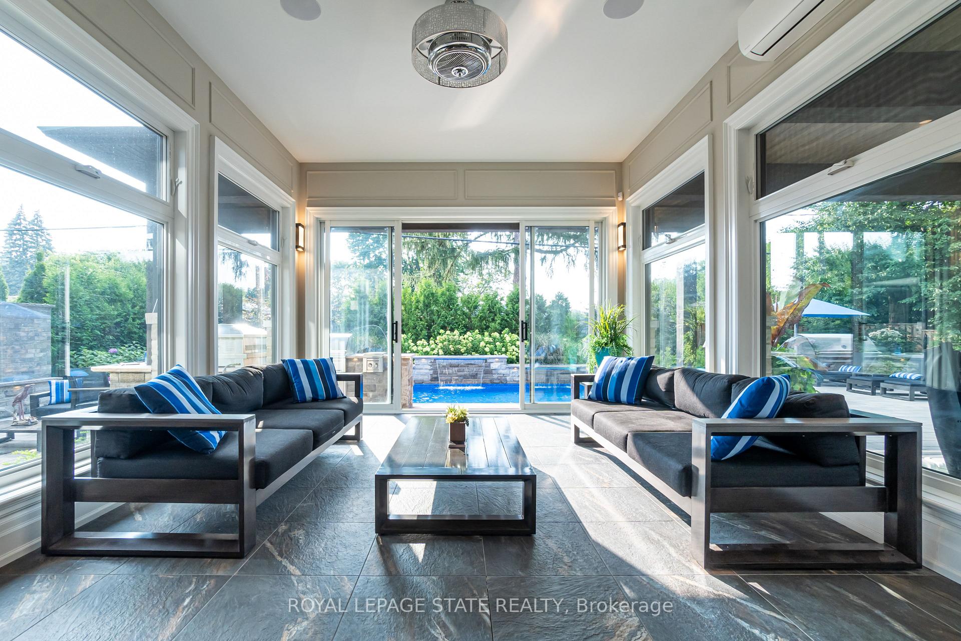 Photo 12 of 100 Seneca Drive, Hamilton, Ancaster — HOMEH