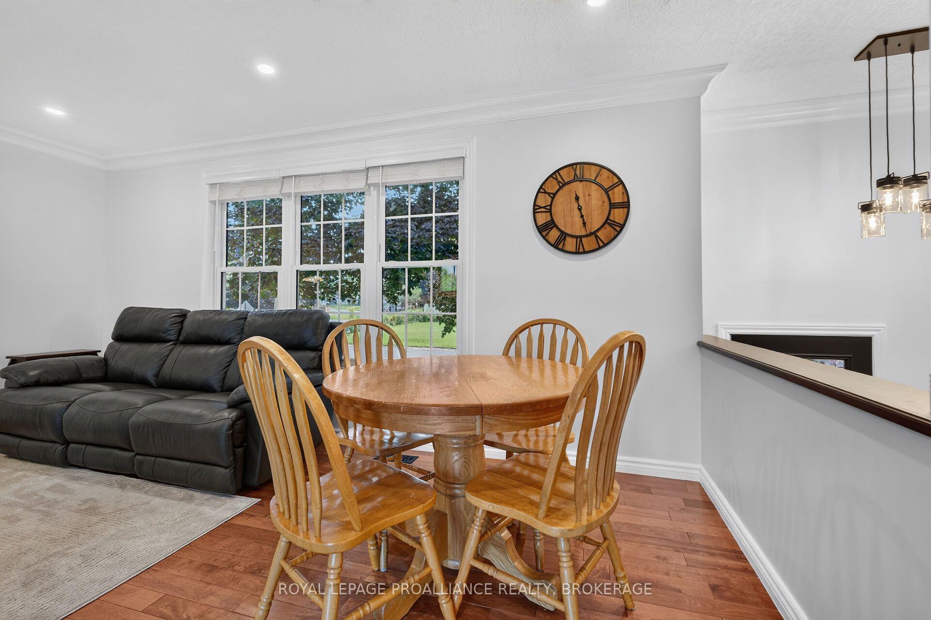 Photo 5 of 691 Aylmer Crescent, Kingston, South of Taylor-Kidd Blvd — HOMEH