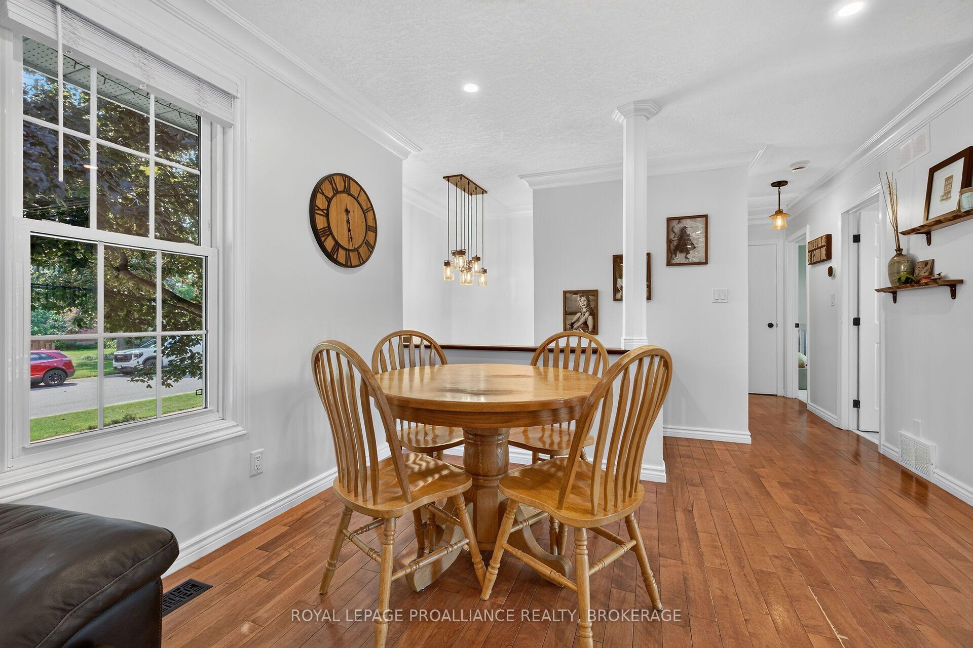 Photo 7 of 691 Aylmer Crescent, Kingston, South of Taylor-Kidd Blvd — HOMEH