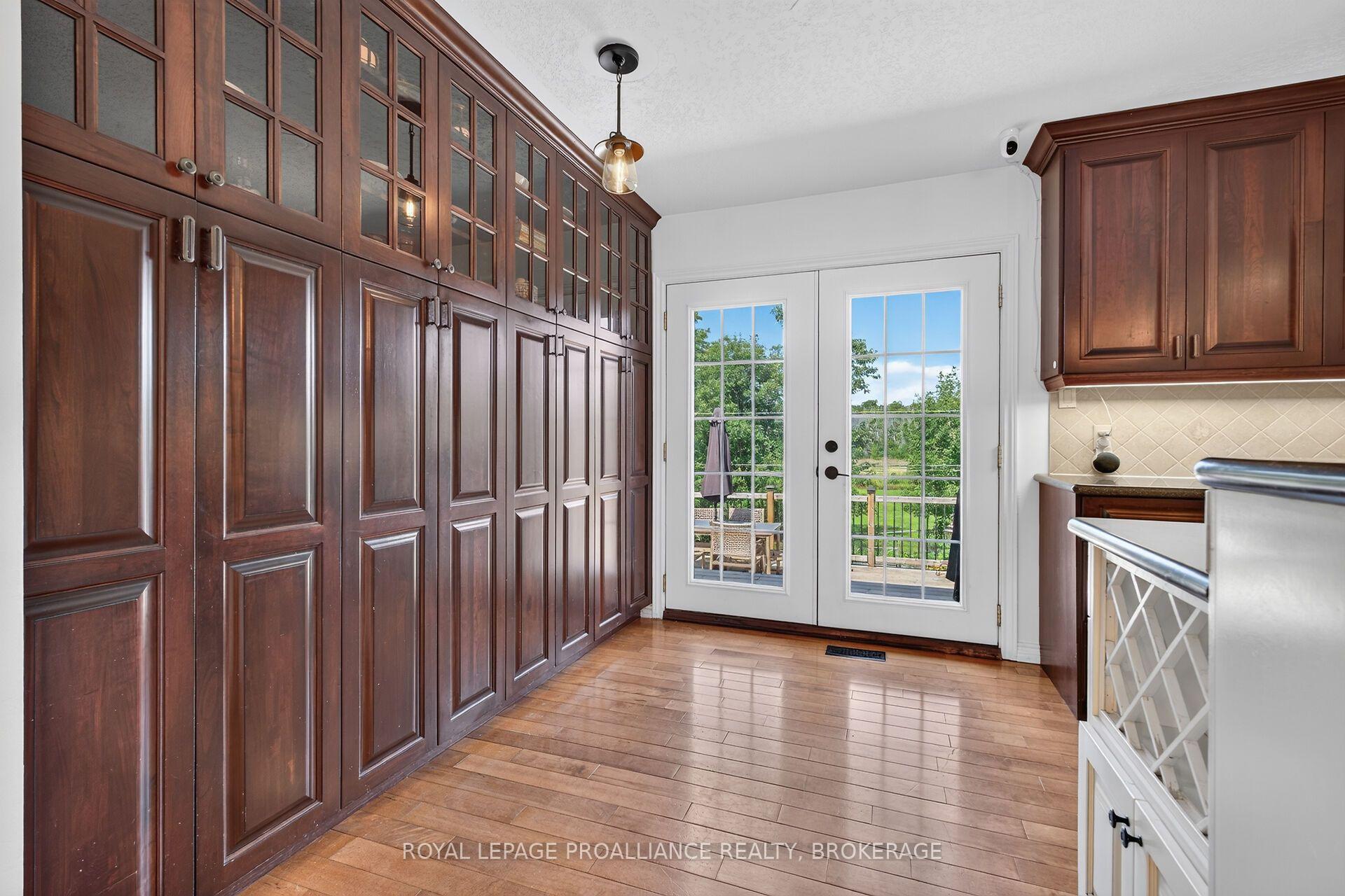 Photo 10 of 691 Aylmer Crescent, Kingston, South of Taylor-Kidd Blvd — HOMEH