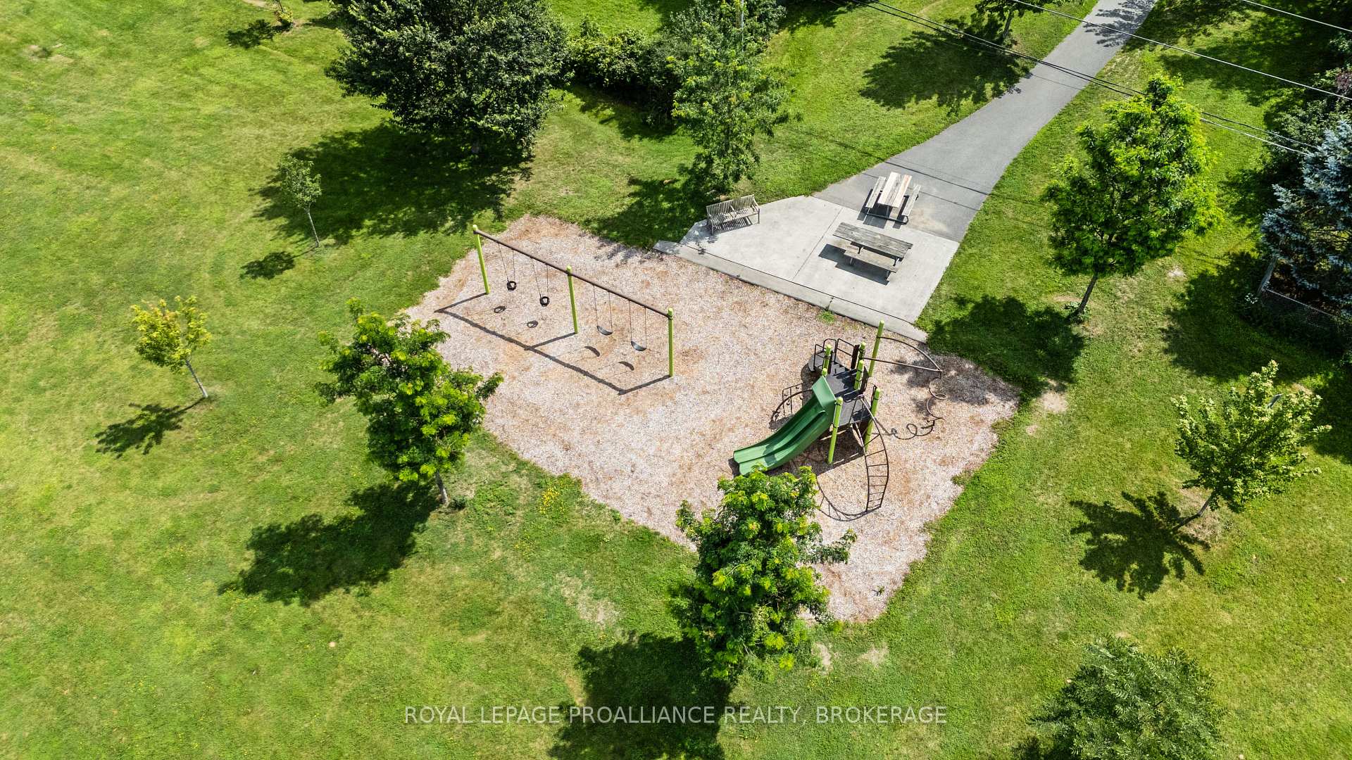 Photo 43 of 691 Aylmer Crescent, Kingston, South of Taylor-Kidd Blvd — HOMEH