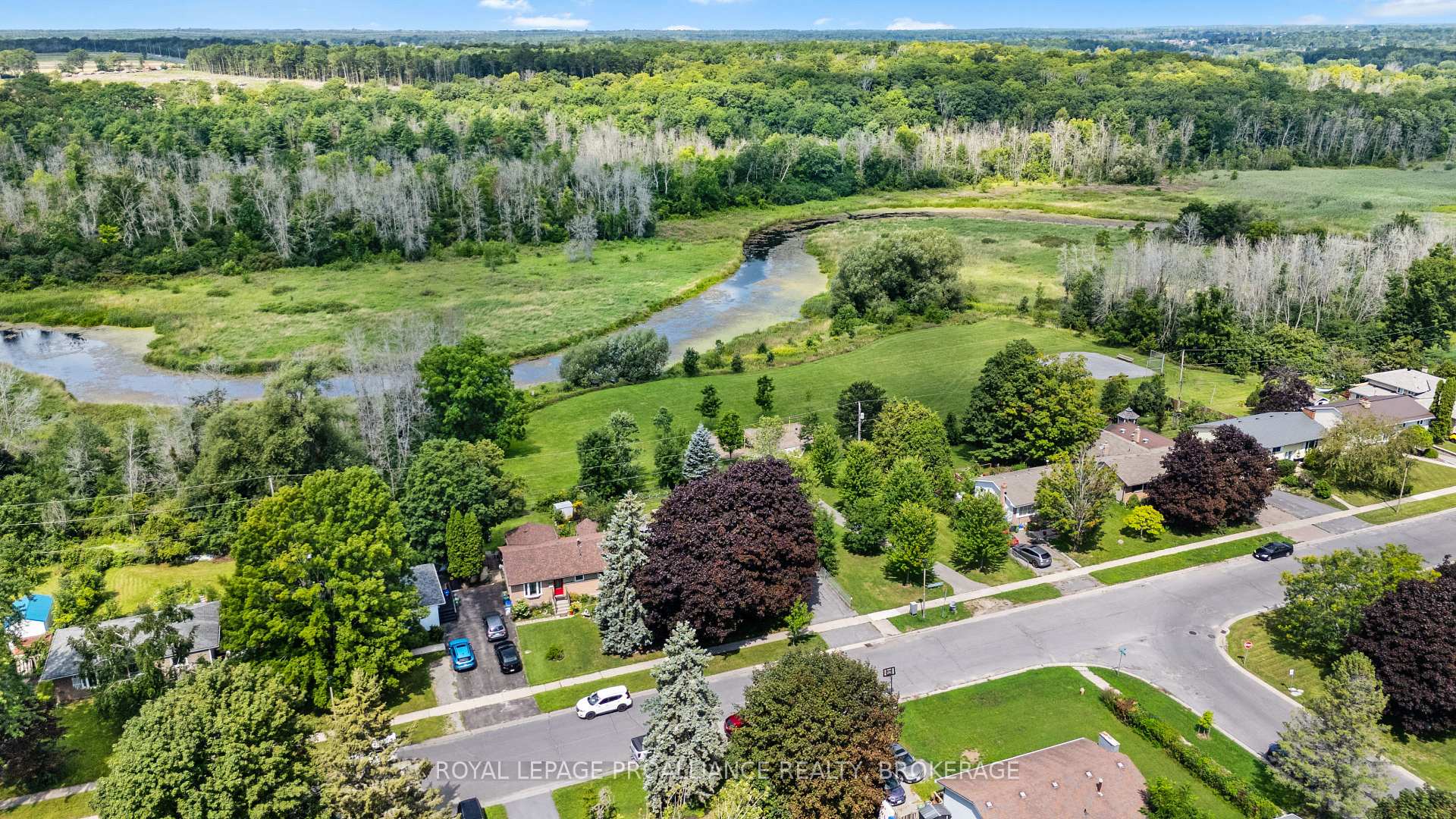 Photo 46 of 691 Aylmer Crescent, Kingston, South of Taylor-Kidd Blvd — HOMEH