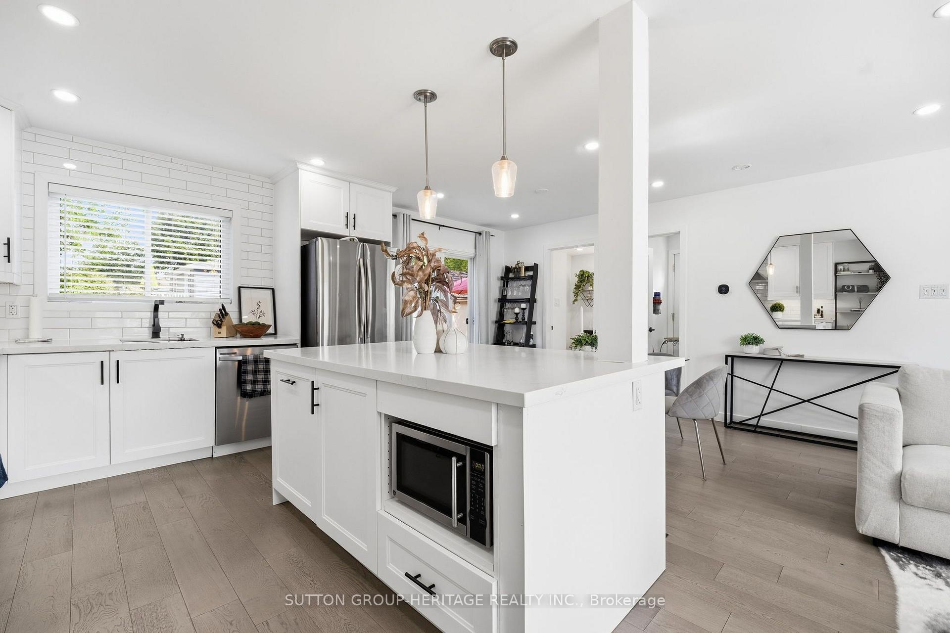 Photo 10 of 67 Madoc Drive, Brampton, Madoc — HOMEH