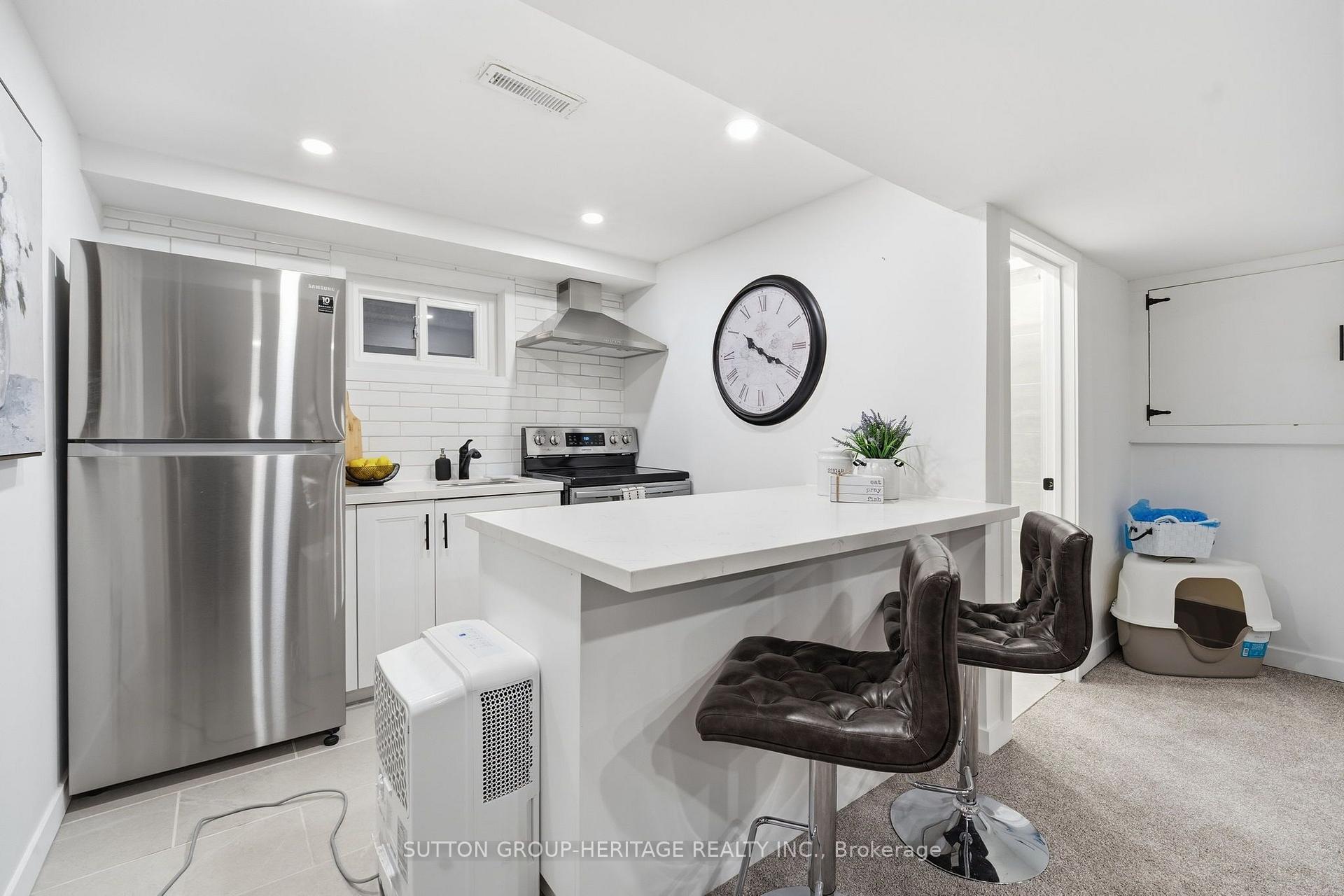 Photo 23 of 67 Madoc Drive, Brampton, Madoc — HOMEH