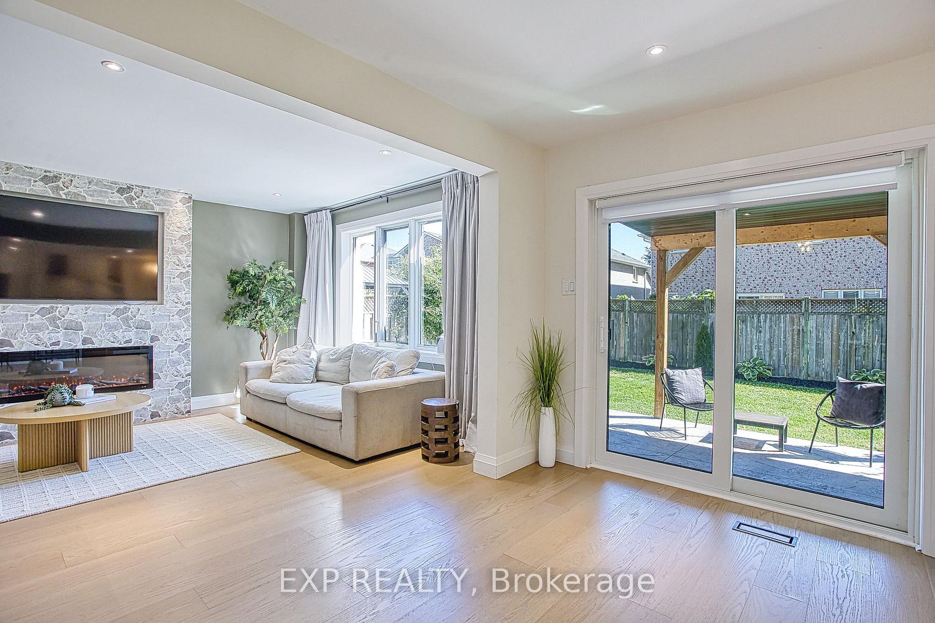 Photo 15 of 43 Spadara Drive, Hamilton, Falkirk — HOMEH