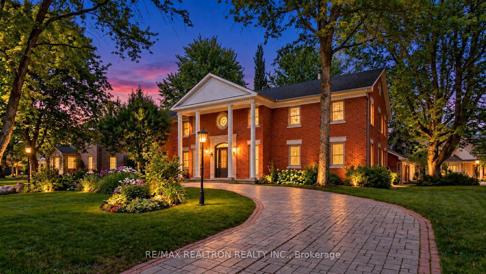 Photo 2 of 17 Old English Lane, Markham, Bayview Glen — HOMEH