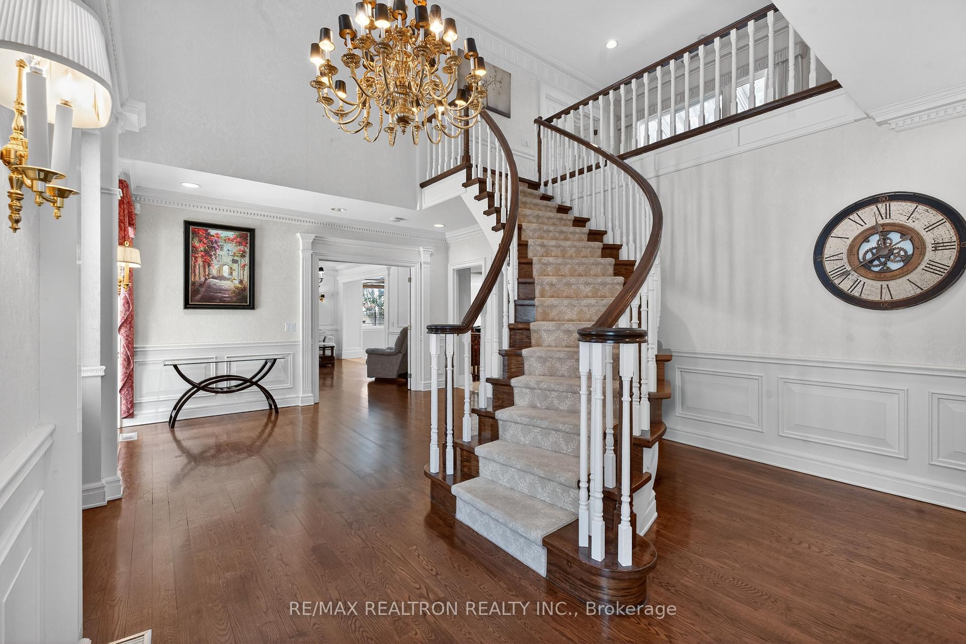 Photo 7 of 17 Old English Lane, Markham, Bayview Glen — HOMEH