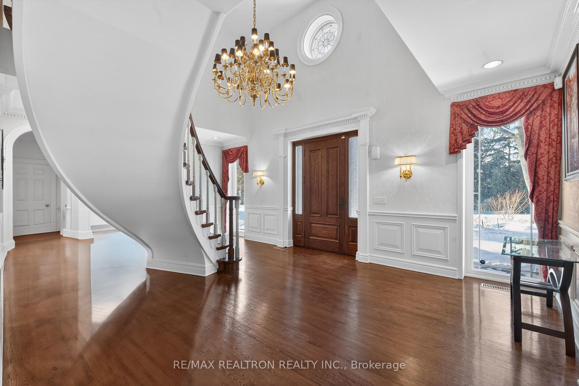 Photo 9 of 17 Old English Lane, Markham, Bayview Glen — HOMEH