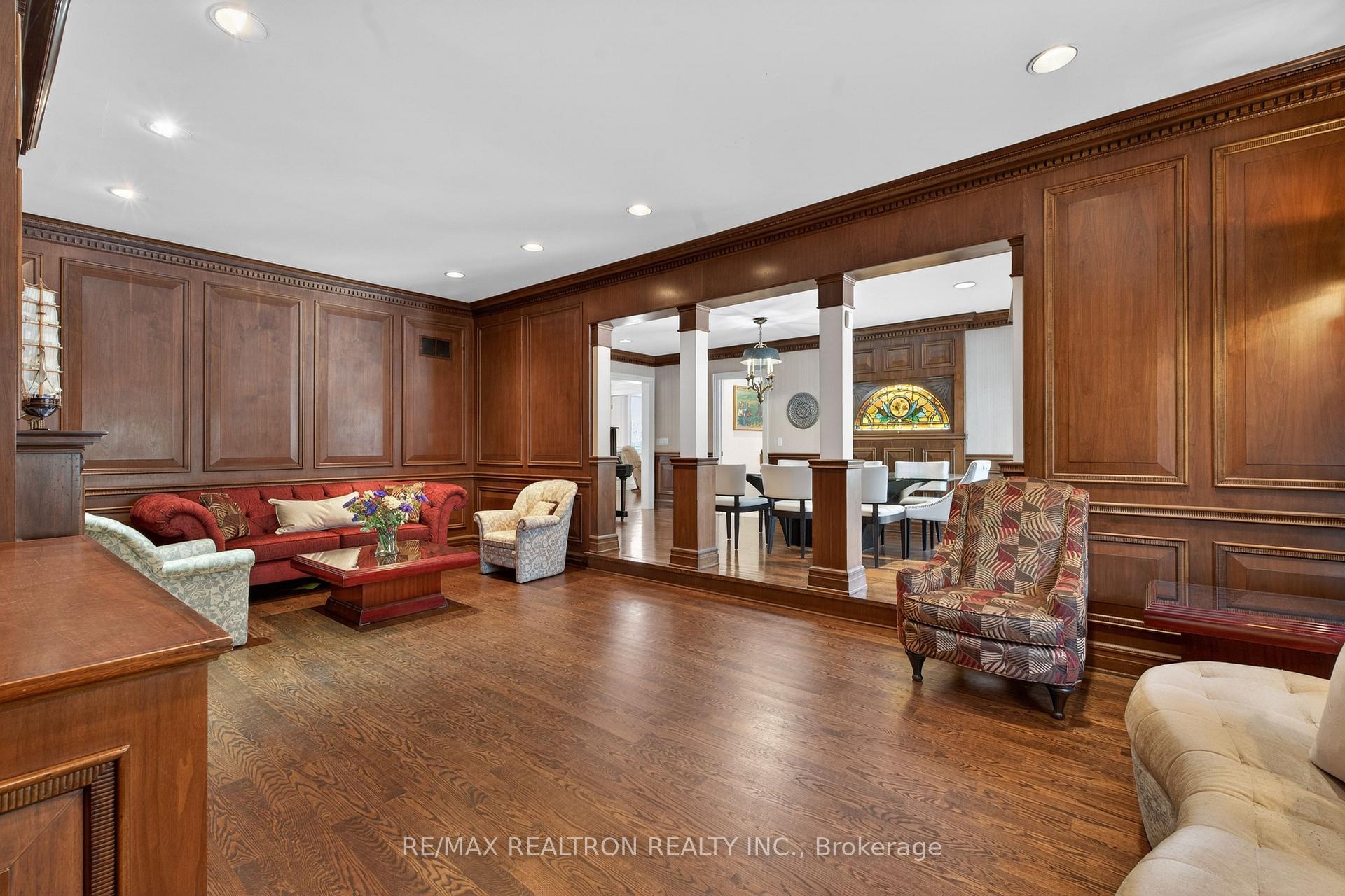 Photo 30 of 17 Old English Lane, Markham, Bayview Glen — HOMEH