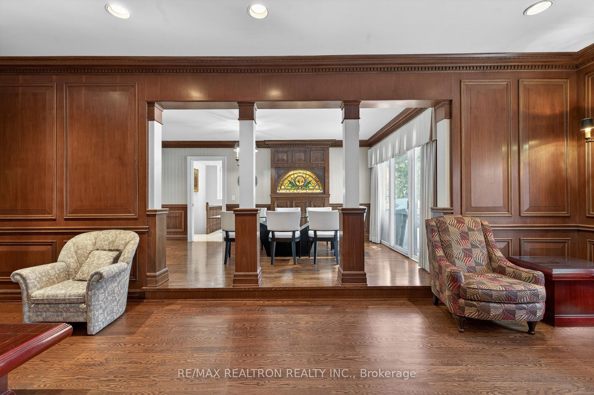 Photo 32 of 17 Old English Lane, Markham, Bayview Glen — HOMEH