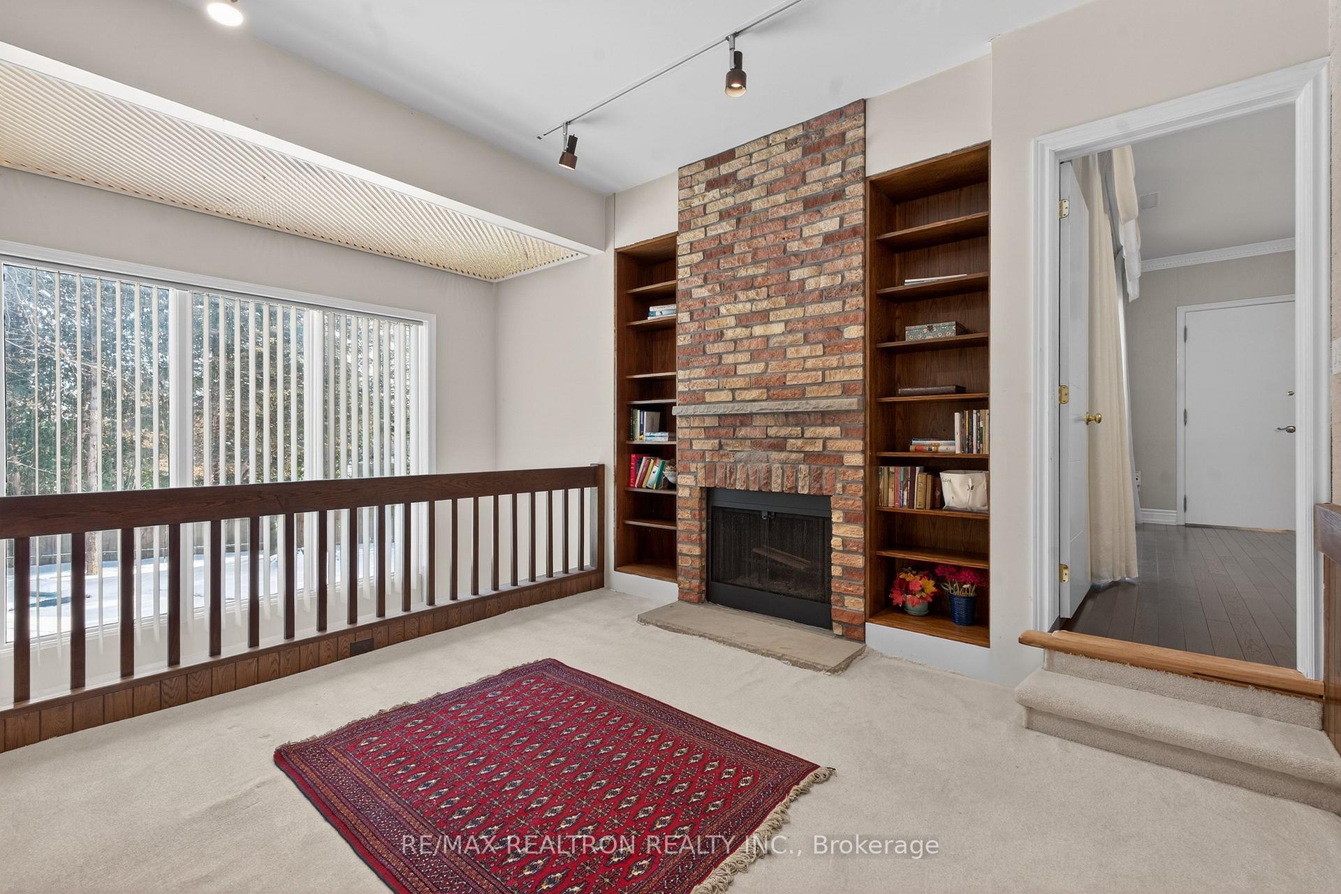 Photo 39 of 17 Old English Lane, Markham, Bayview Glen — HOMEH