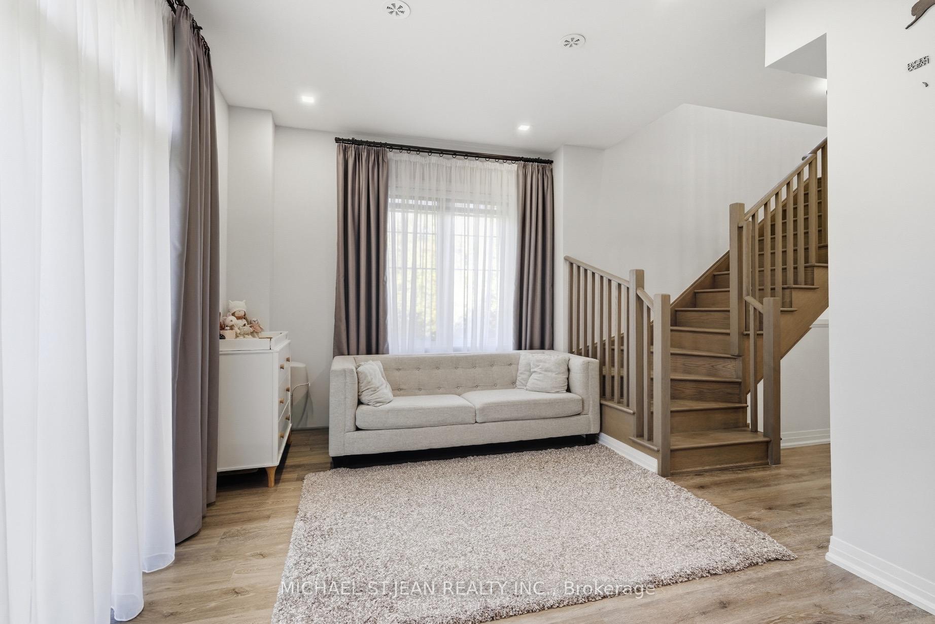 Photo 10 of Unit 49, 185 Bedrock Drive, Hamilton, Stoney Creek Mountain — HOMEH