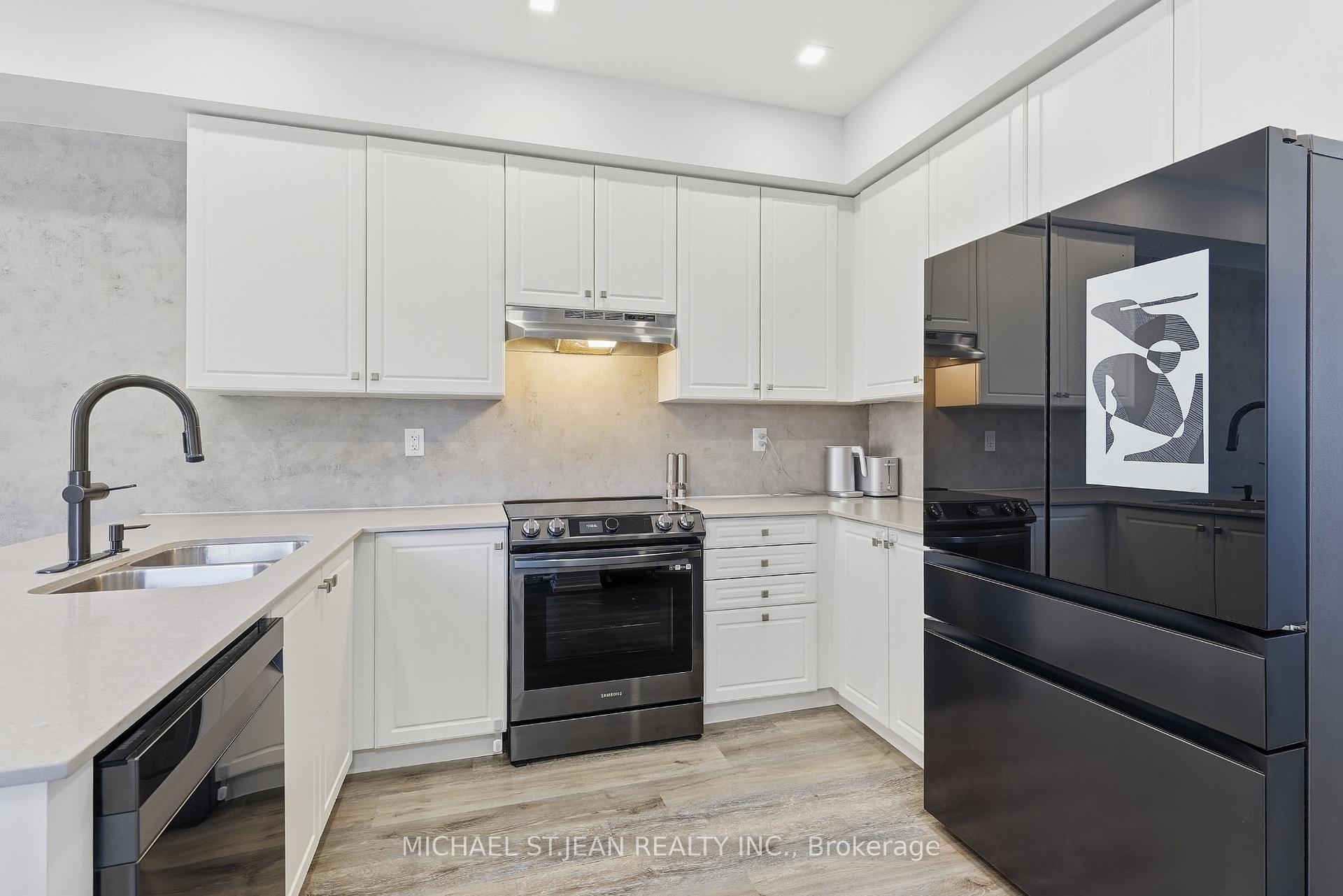 Photo 12 of Unit 49, 185 Bedrock Drive, Hamilton, Stoney Creek Mountain — HOMEH
