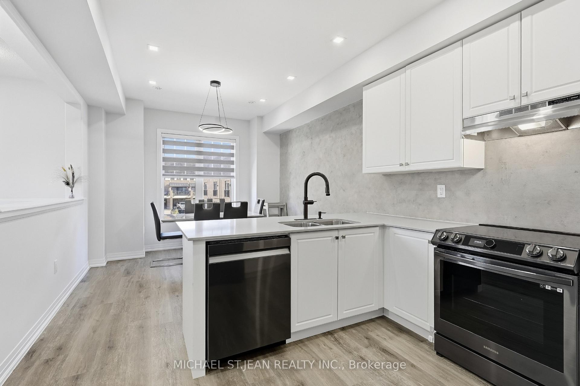 Photo 14 of Unit 49, 185 Bedrock Drive, Hamilton, Stoney Creek Mountain — HOMEH