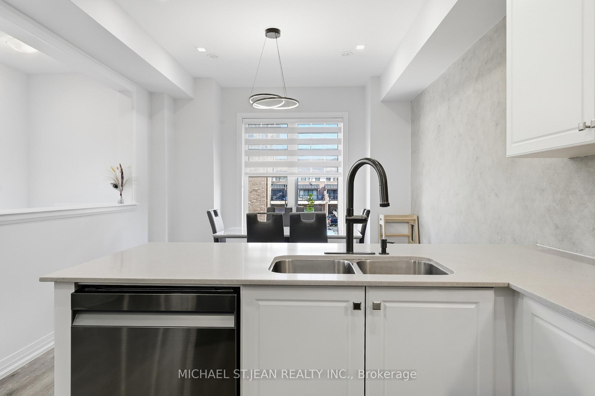 Photo 15 of Unit 49, 185 Bedrock Drive, Hamilton, Stoney Creek Mountain — HOMEH
