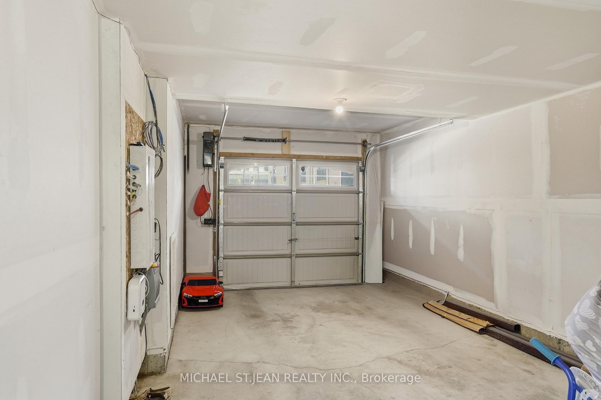 Photo 43 of Unit 49, 185 Bedrock Drive, Hamilton, Stoney Creek Mountain — HOMEH