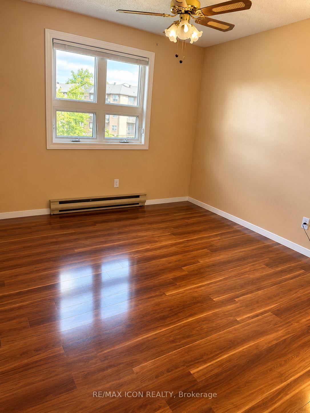 Photo 9 of Unit 308, 5 Jacksway Crescent, London, North G — HOMEH