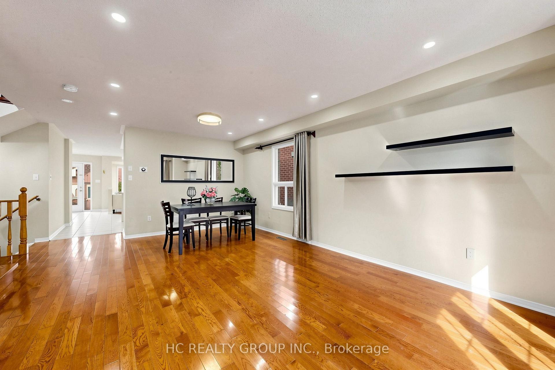 Photo 6 of 180 Trail Ridge Lane, Markham, Berczy — HOMEH