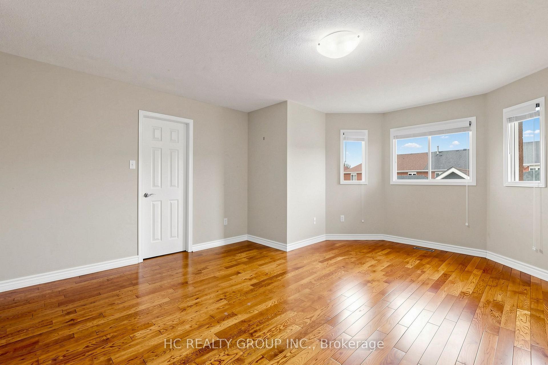 Photo 15 of 180 Trail Ridge Lane, Markham, Berczy — HOMEH