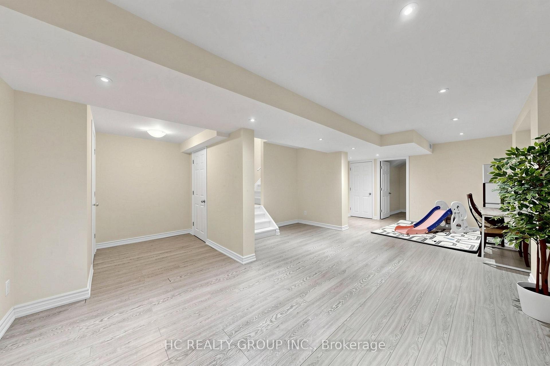 Photo 22 of 180 Trail Ridge Lane, Markham, Berczy — HOMEH