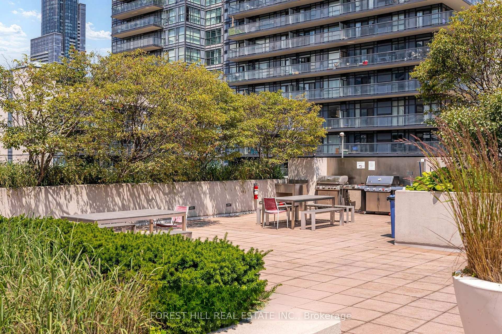 Photo 19 of Unit 917, 111 Elizabeth Street, Toronto, Bay Street Corridor — HOMEH