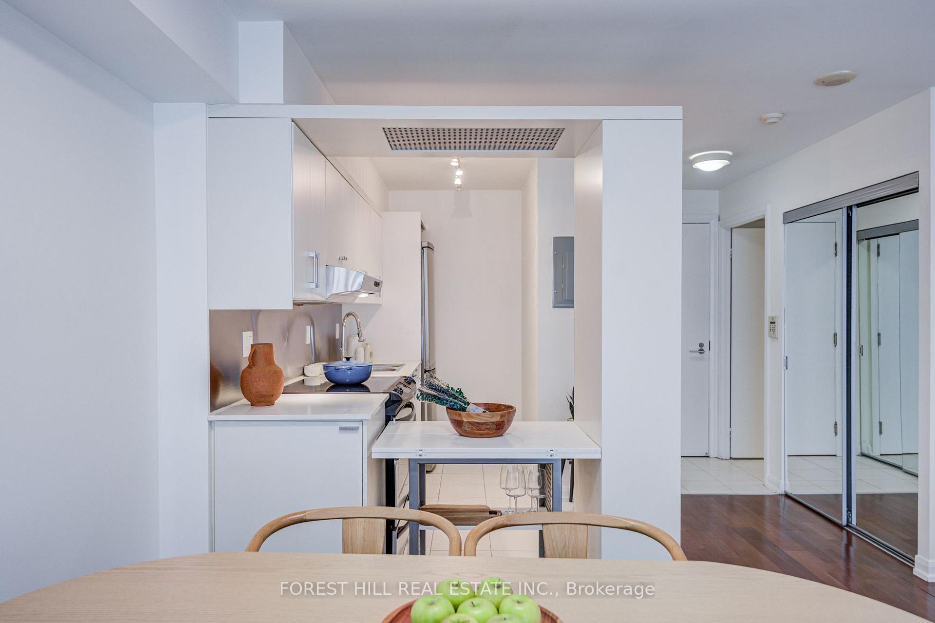 Photo 25 of Unit 917, 111 Elizabeth Street, Toronto, Bay Street Corridor — HOMEH