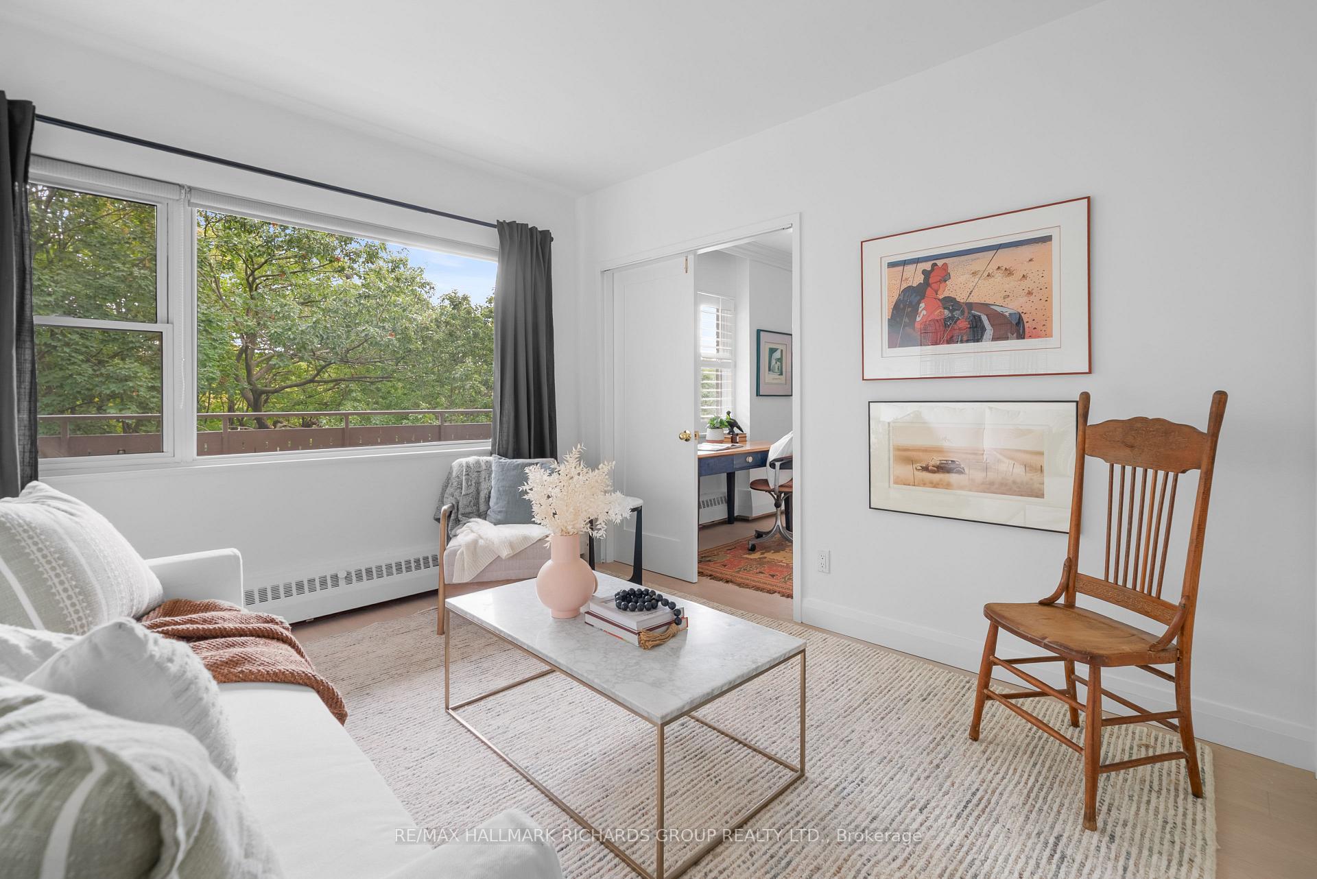 Photo 6 of Unit 845, 21 Dale Avenue, Toronto, Rosedale-Moore Park — HOMEH