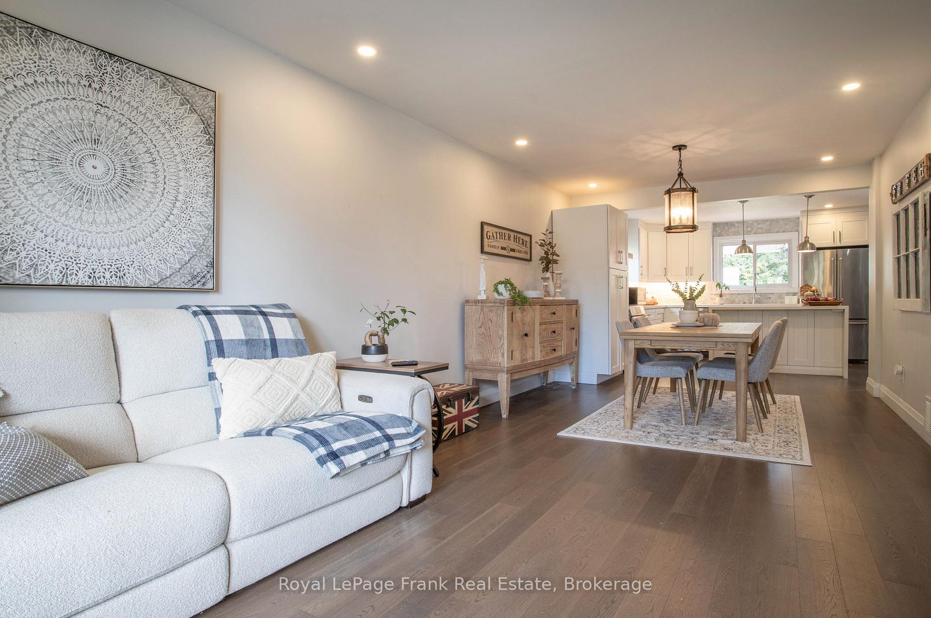 Photo 8 of 5 Alonna Street, Clarington, Bowmanville — HOMEH
