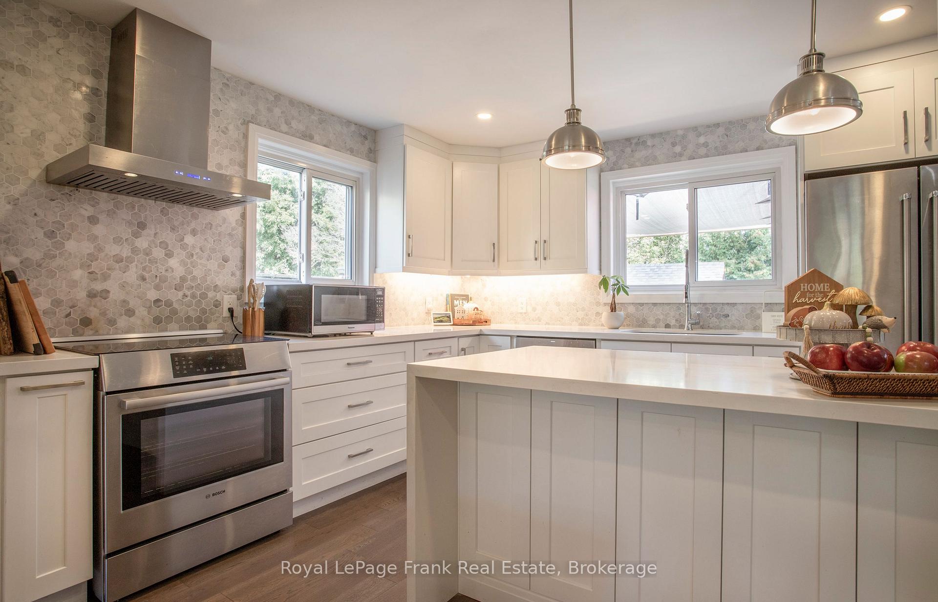 Photo 17 of 5 Alonna Street, Clarington, Bowmanville — HOMEH