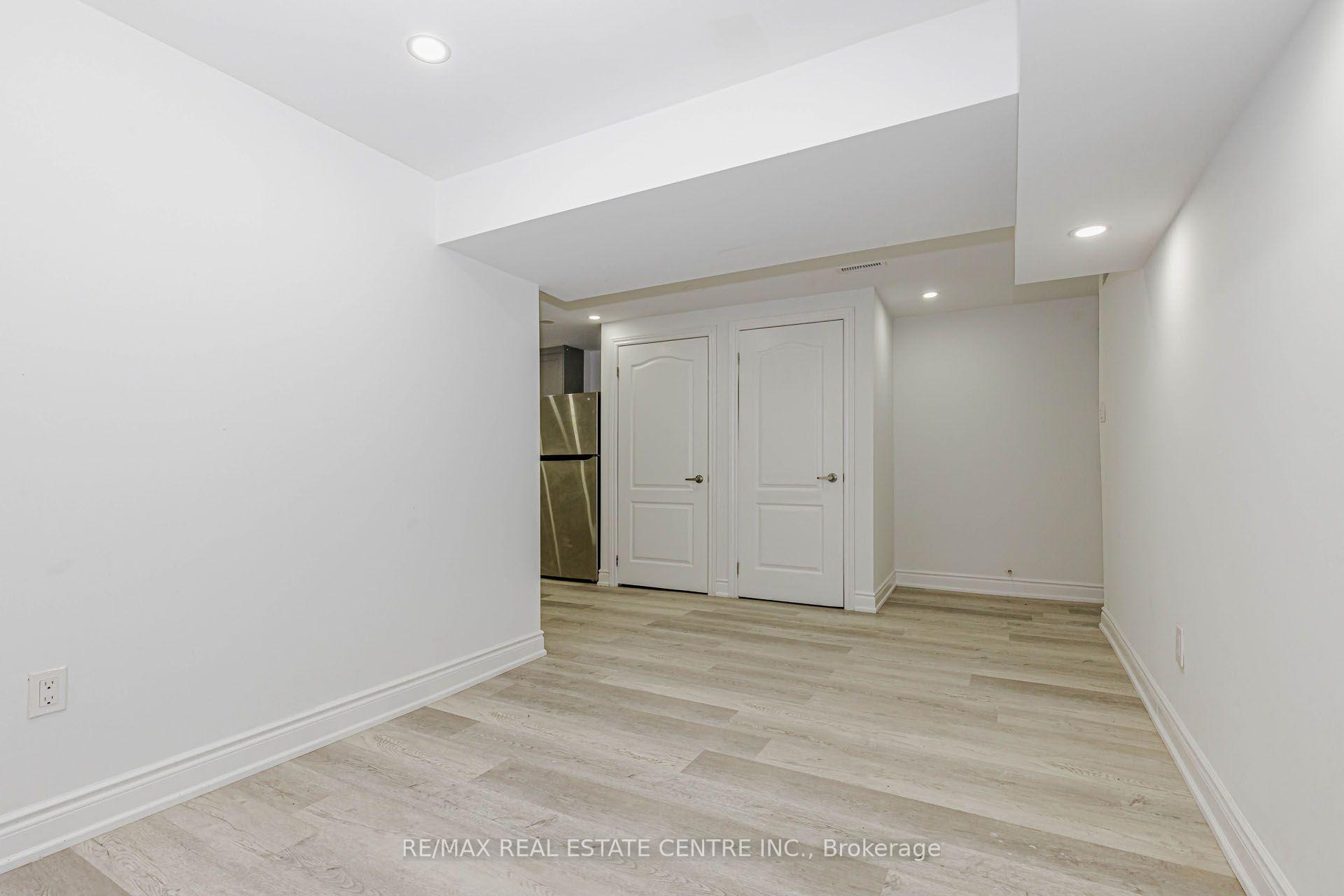 Photo 6 of Unit #2, 17 Scotia Drive, Brampton, Fletcher's West — HOMEH