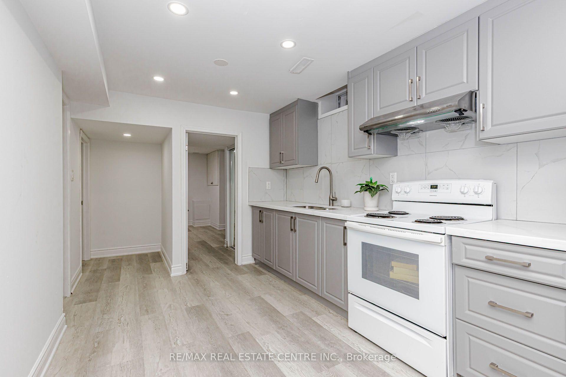Photo 7 of Unit #2, 17 Scotia Drive, Brampton, Fletcher's West — HOMEH