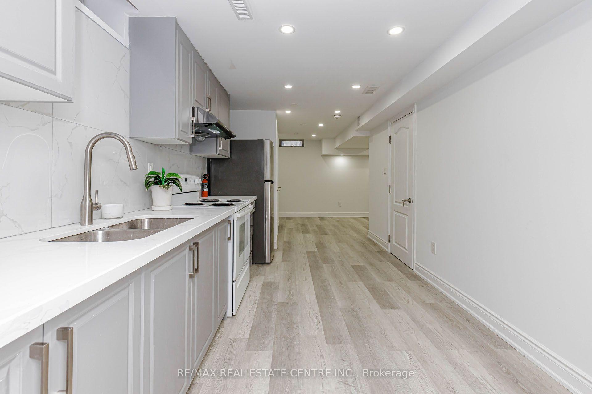 Photo 10 of Unit #2, 17 Scotia Drive, Brampton, Fletcher's West — HOMEH
