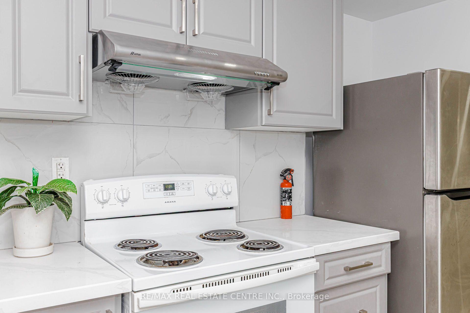 Photo 11 of Unit #2, 17 Scotia Drive, Brampton, Fletcher's West — HOMEH